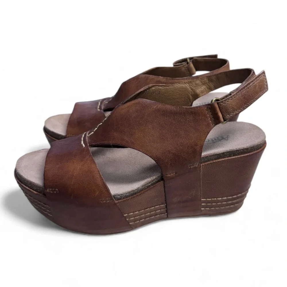 Antelope Collection Rich Brown Leather Platform Sandals Size 39D